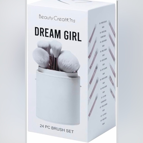 Beauty Creations Other - Beauty‎ Creations Dream Girl Brush Set - White